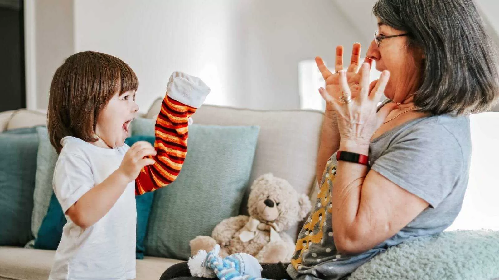 How a Babysitting Service Handles Emergencies and Unexpected Moments